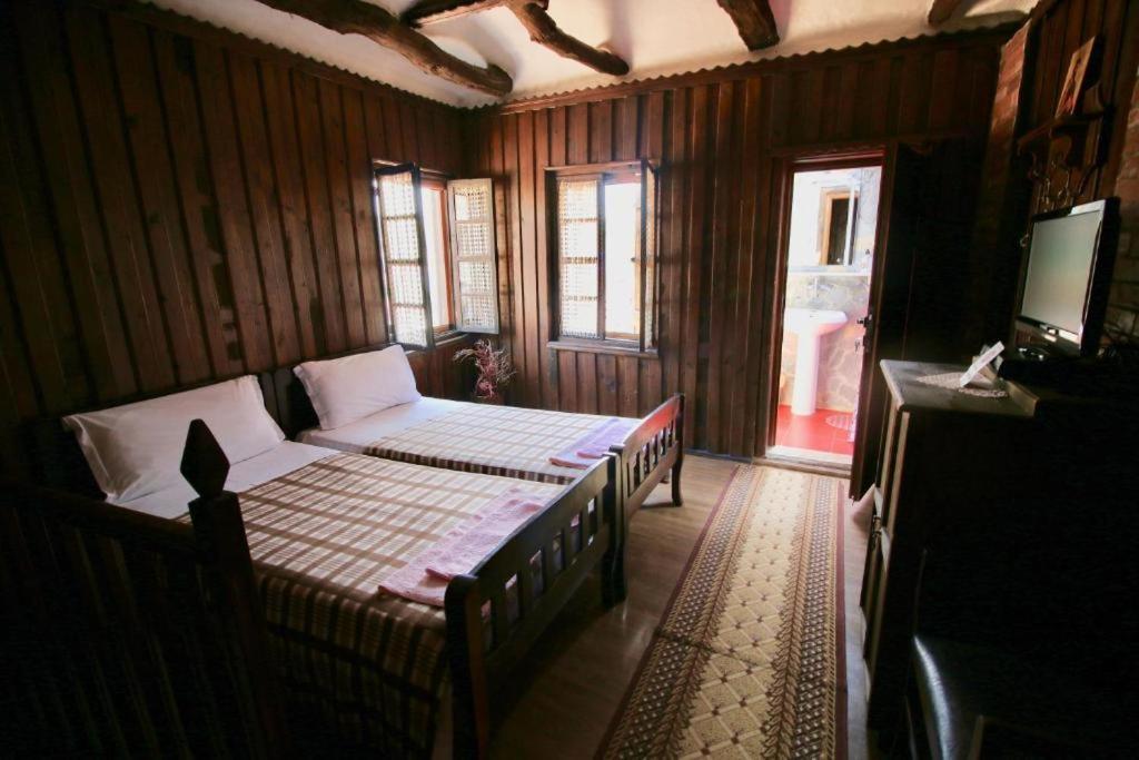 Hotel Nasho Vruho Berat Buitenkant foto