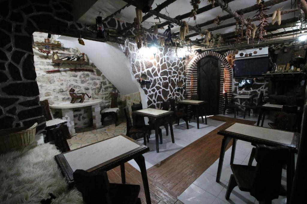 Hotel Nasho Vruho Berat Buitenkant foto