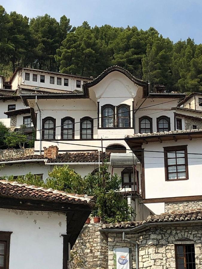 Hotel Nasho Vruho Berat Buitenkant foto