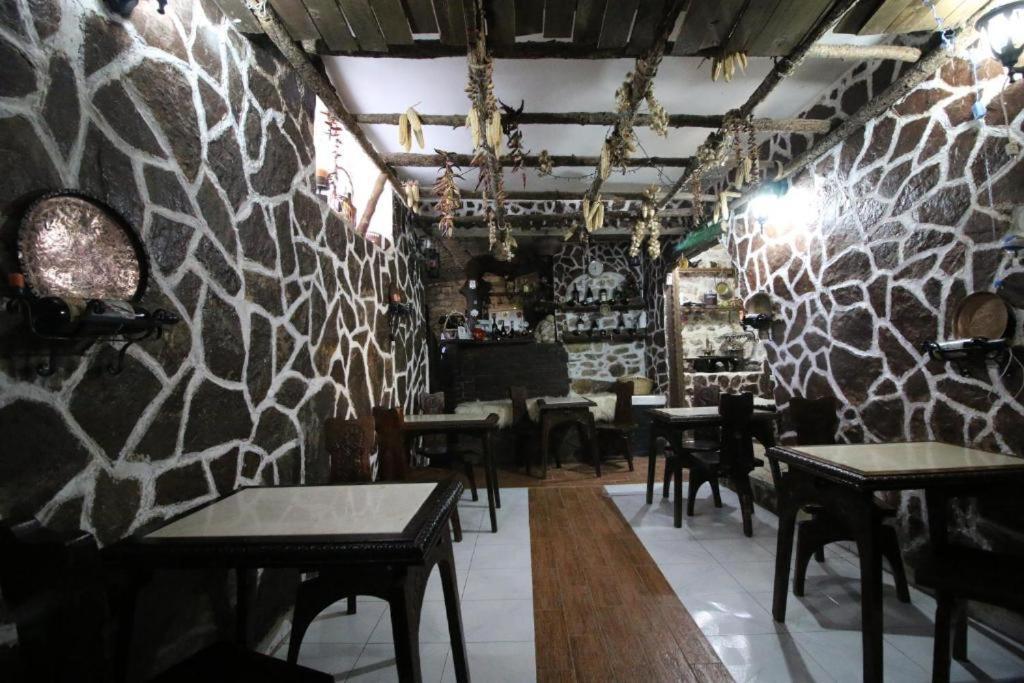 Hotel Nasho Vruho Berat Buitenkant foto