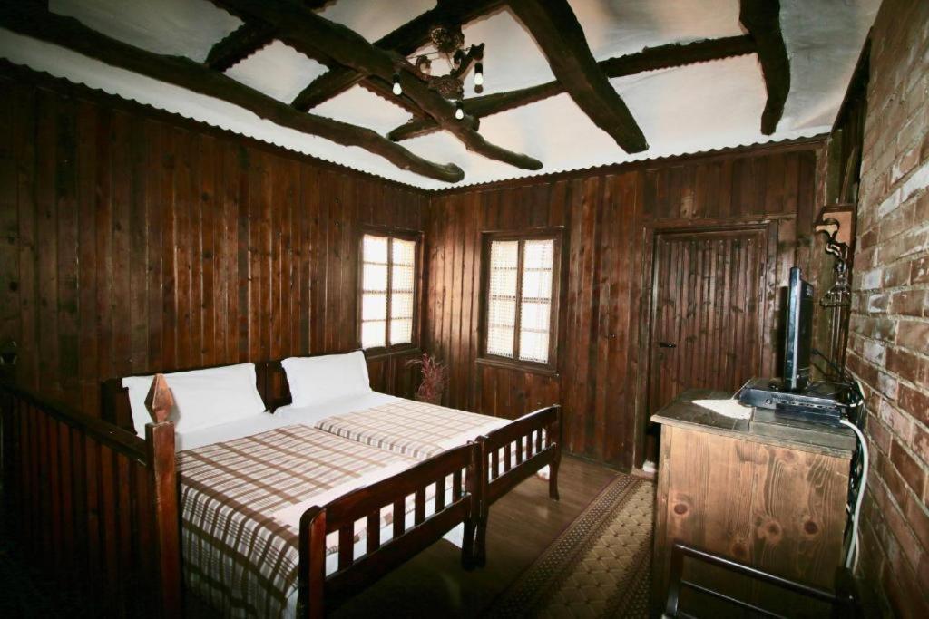 Hotel Nasho Vruho Berat Buitenkant foto