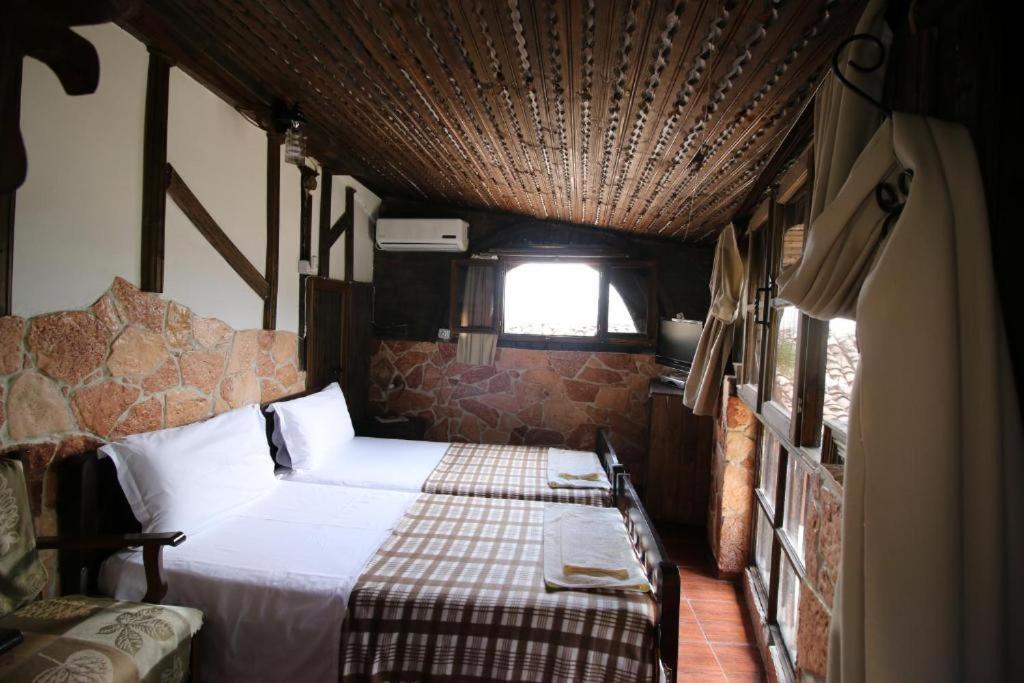 Hotel Nasho Vruho Berat Buitenkant foto