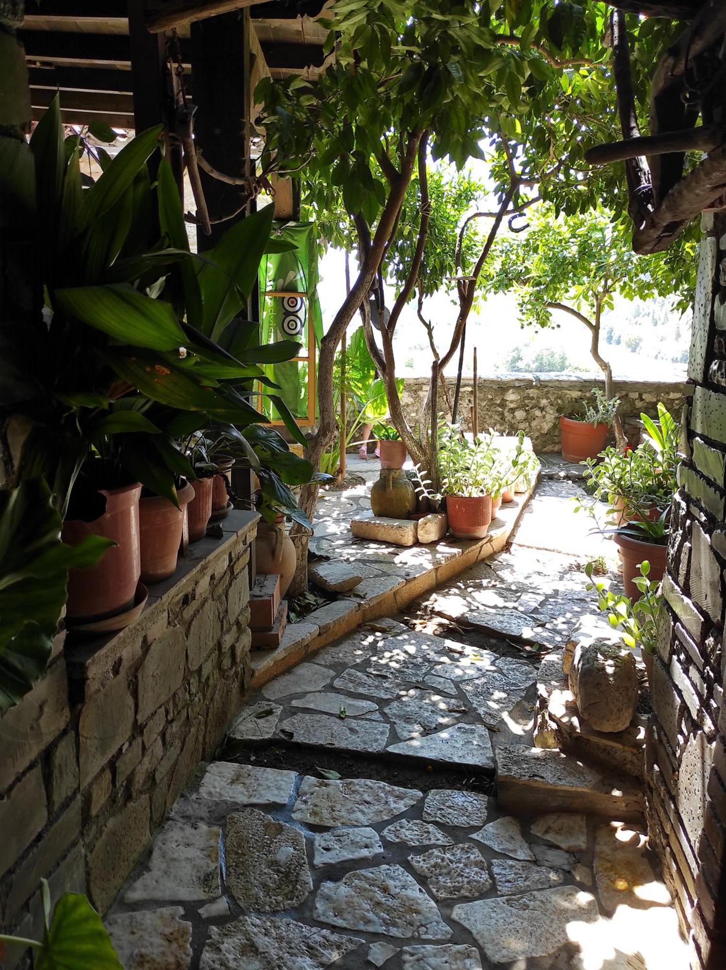 Hotel Nasho Vruho Berat Buitenkant foto